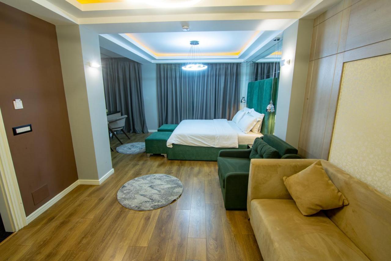 Tree Hotel Korce Luaran gambar