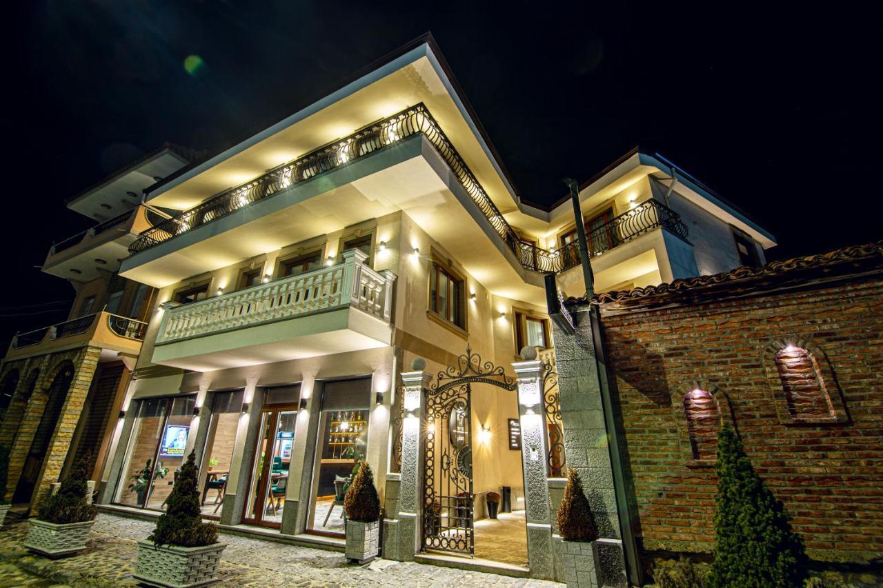 Tree Hotel Korce Luaran gambar